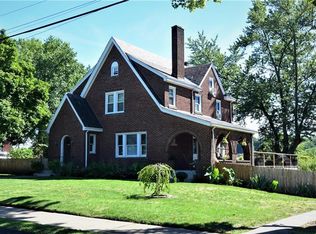 172 Roberta Dr, Homestead, PA