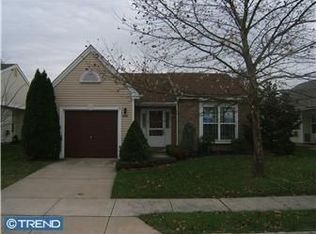 410 Aster Pl, Mount Laurel, NJ 08054