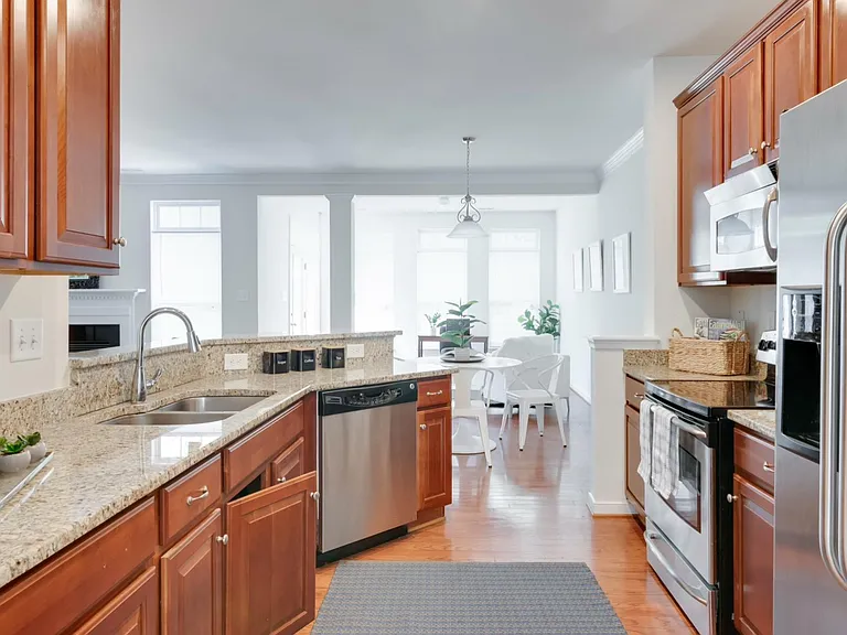 4124 Birch Point Ct — Photo 4