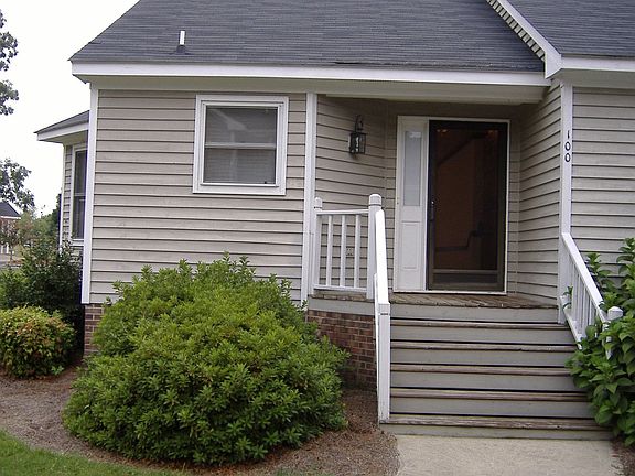 3rd image of 100 Willow Oaks Ct