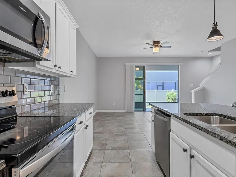 8657 Palmer Park Cir — Photo 19