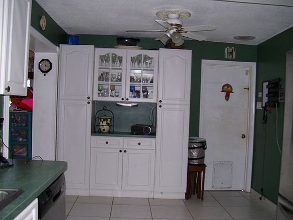 4th image of 5005 NW 51st Ave