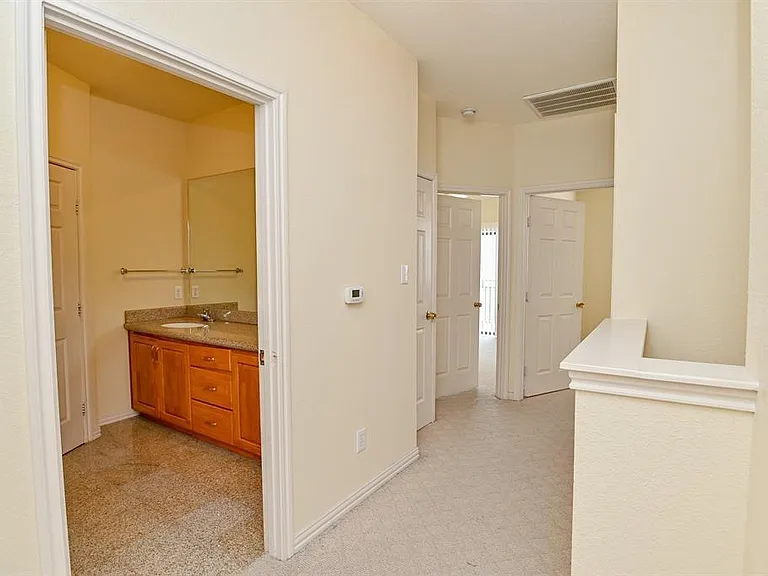 9400 Bellaire Blvd #511 — Photo 13