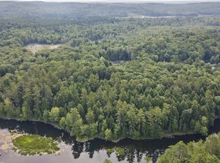 3 Benson Rd, Manchester, ME 04351