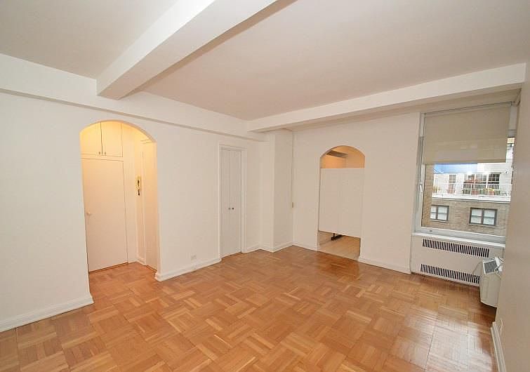1st image of 120 Central Park S APT 14E