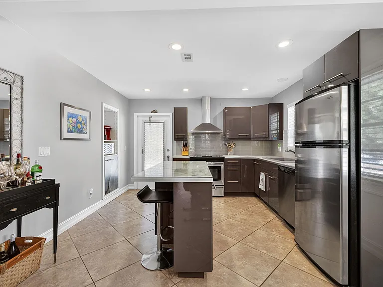 1225 NW 21st St #36-3609 — Photo 1