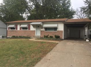 1343 Cabrillo Dr, Saint Louis, MO 63138