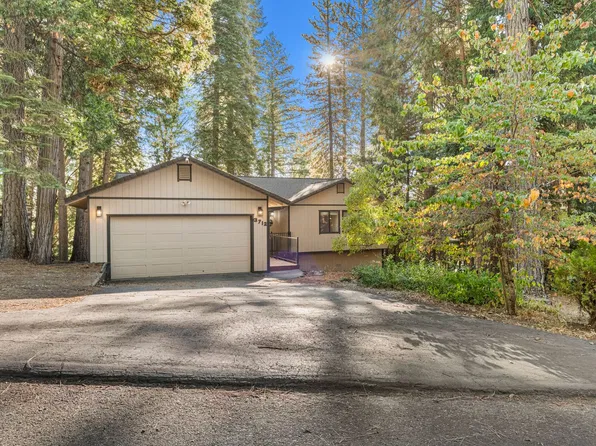 3712 Garnet Rd, Pollock Pines, CA 95726