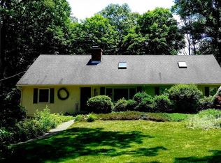 22 Holt St, Hopkinton, MA 01748