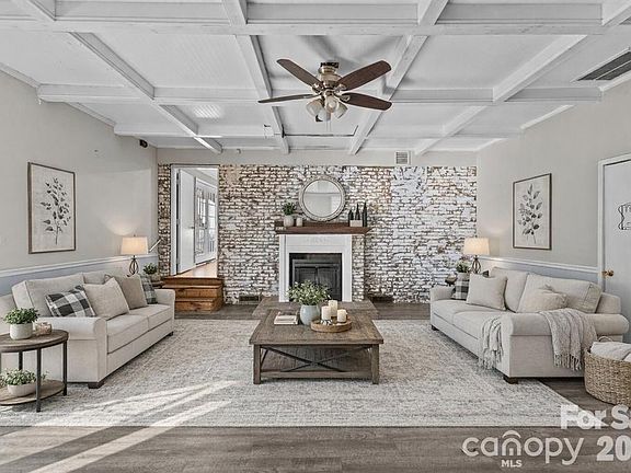 2nd image of 117 Robinson Ave