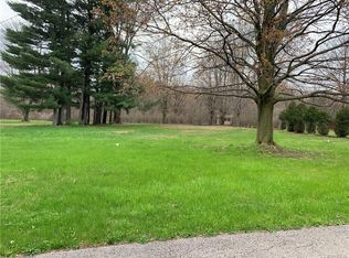 575 Pletcher Rd, Lewiston, NY 14092