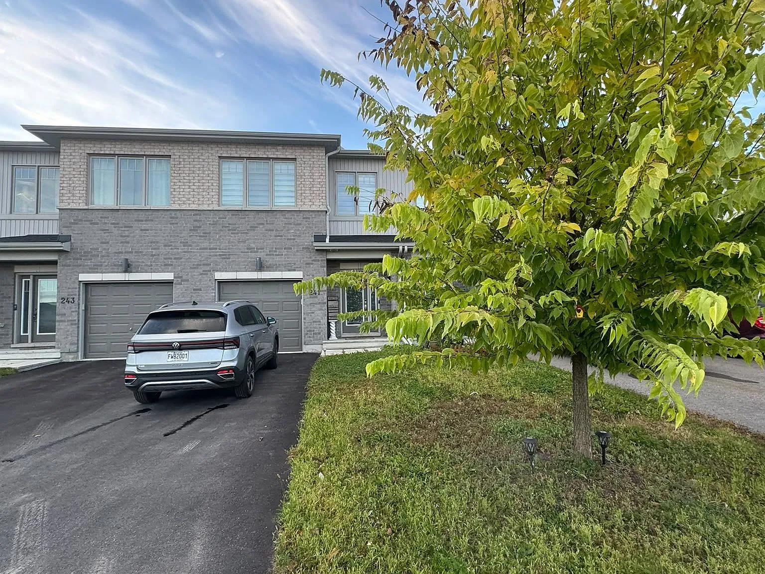 3 bed, $3,500 — Photo 1