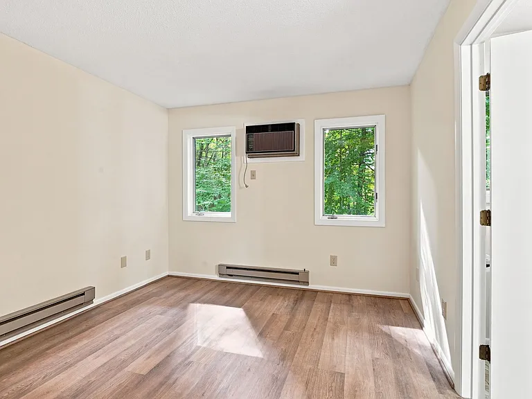 44 Tolland Ave #20 — Photo 18