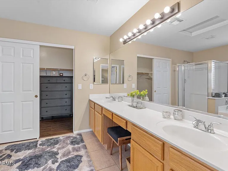 15257 W Hearn Rd — Photo 16