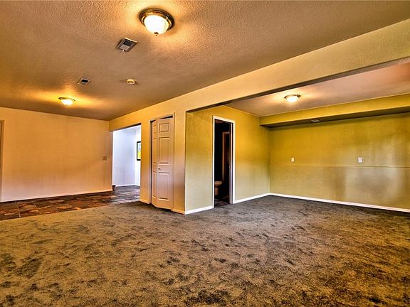 3rd image of 2491 Stagestop Rd