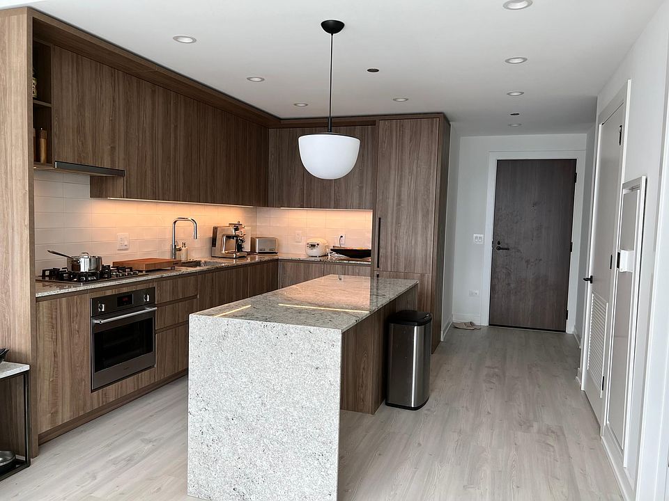 1st image of 370 W Grand Ave #3308
