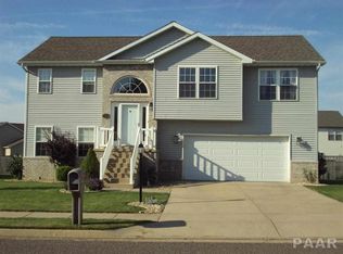 1111 White Horse Trl, Metamora, IL 61548