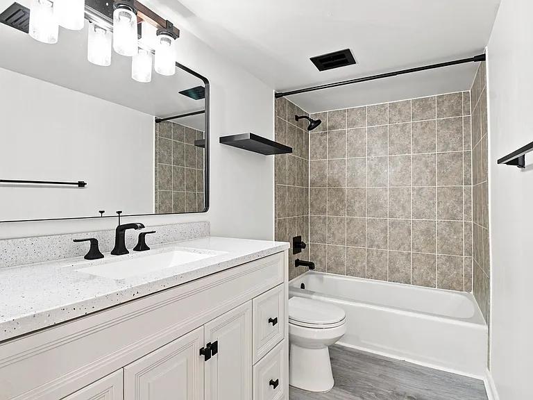 10415 Carrollbrook Cir #207 — Photo 15