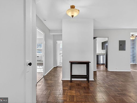 4th image of 3231 Martha Custis Dr #849