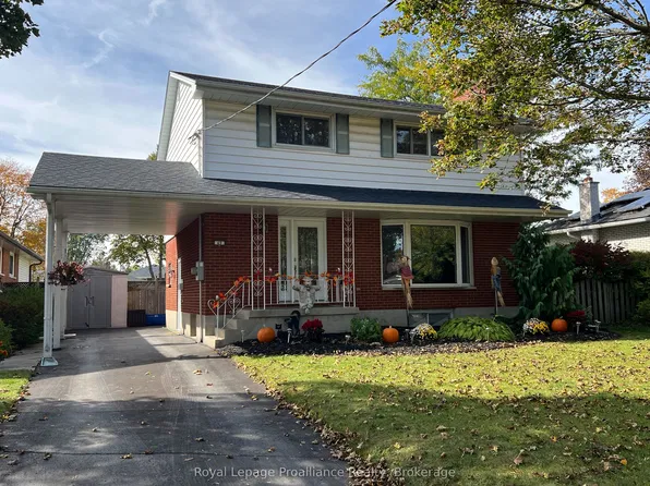 49 Plaza Sq, Belleville, ON K8N 4J2