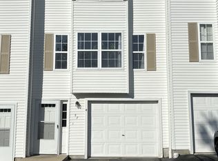 57 Thames Height Ln, Groton, CT 06340