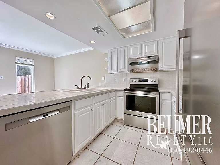 5292 Balfour Pl — Photo 5