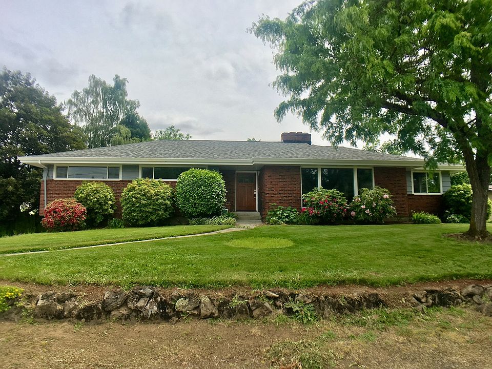 1st image of 12406 SE Guilford Dr
