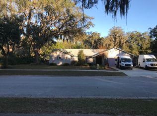 1801 Laurel Oak Dr, Valrico, FL 33596