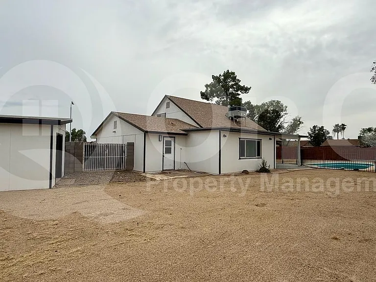 9459 N 64th Dr — Photo 19
