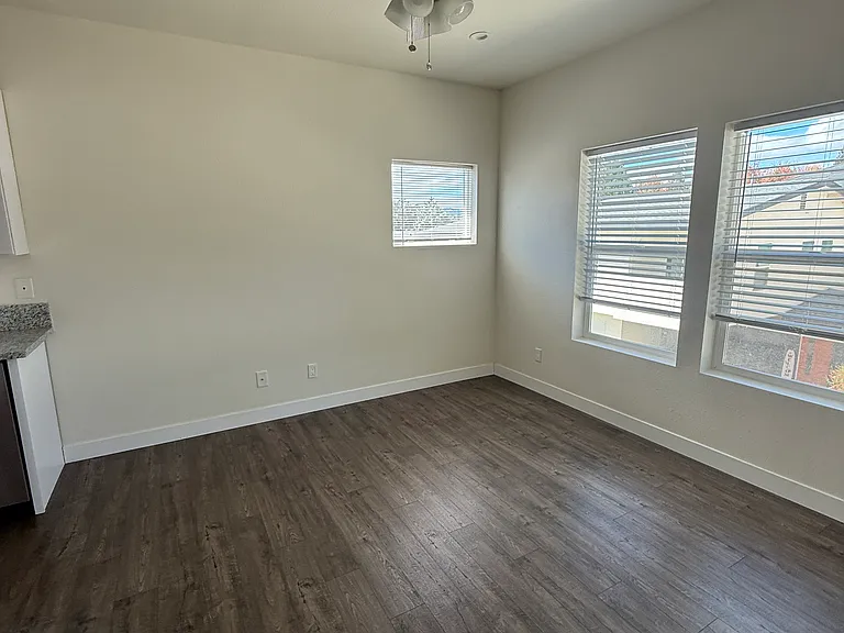 7298 Santa Ysabel Ave #6 — Photo 10