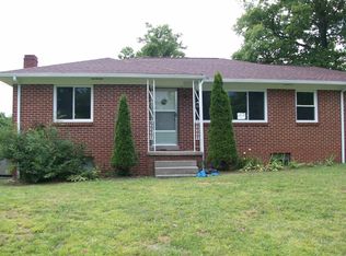23 Hemlock St, Williamsburg, KY 40769