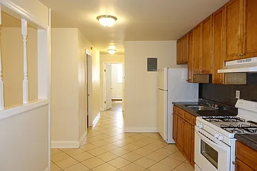 423 Avenue C, #102