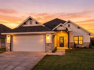 4817 Misty Wood Ln, Mustang, OK 73064