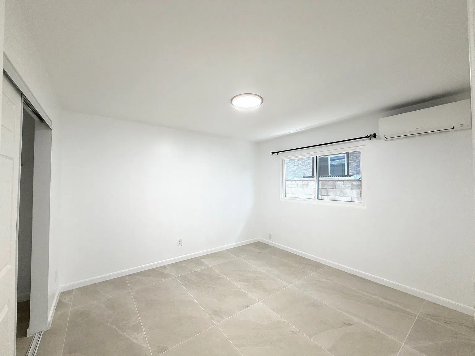 2 bed, 850 sqft, $3,000 — Photo 4
