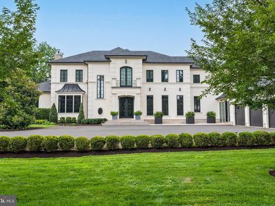 8913 Holly Leaf Ln, Bethesda, MD, 20817