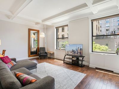 545 W 111th St APT 3C, New York, NY, 10025