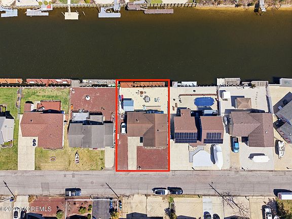 2nd image of 21 S Boston Drive