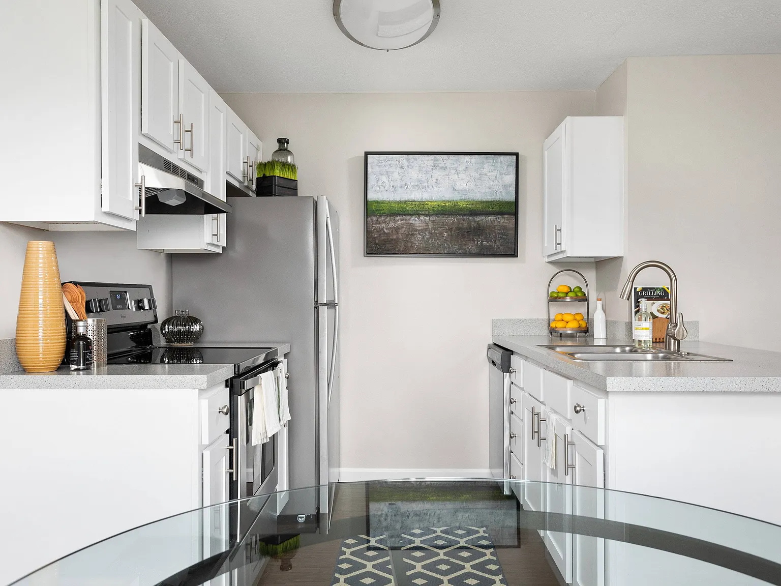 Schirm Farms Apartments — Photo 4