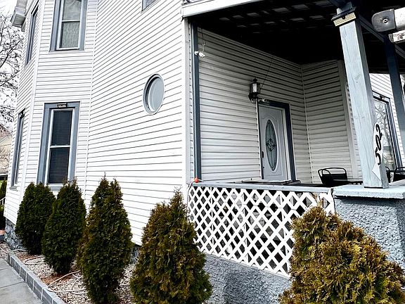 3rd image of 502 7th Street