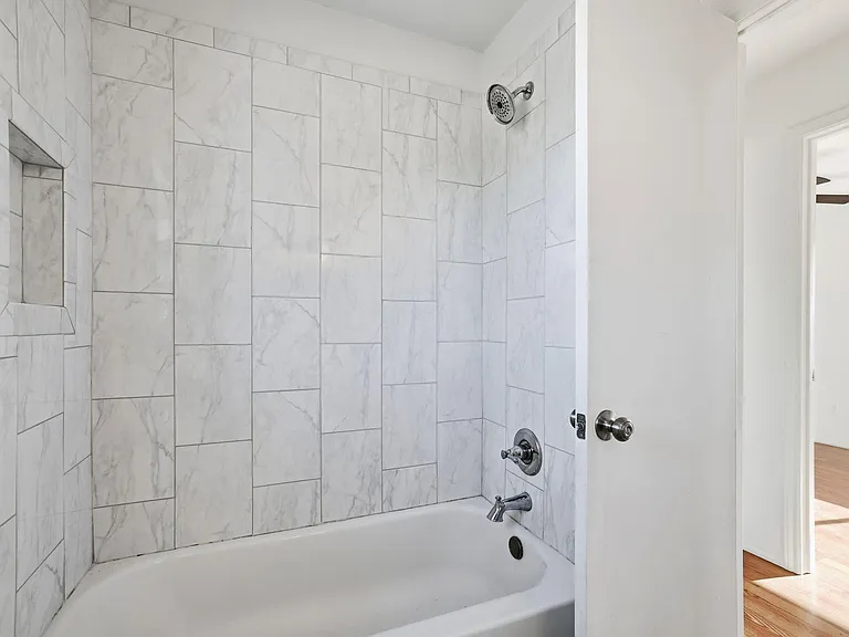 13004 Esplanade St — Photo 17