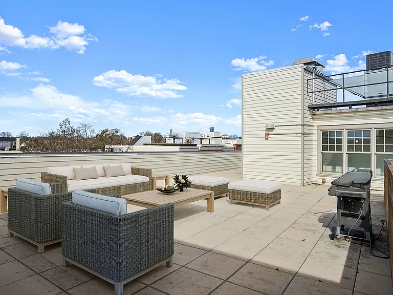 409 Greenwich Ave #A — Photo 13