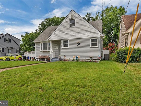 2nd image of 779 Wick Blvd