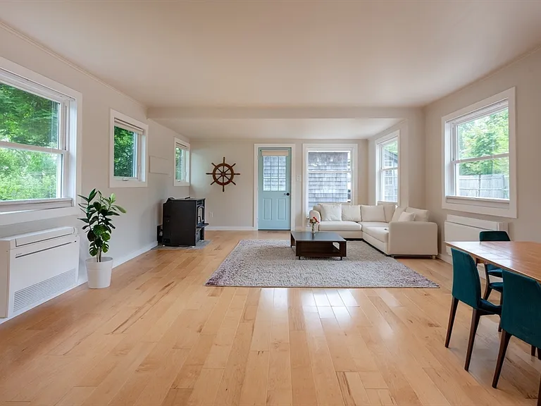 8 Hideaway Pl — Photo 5