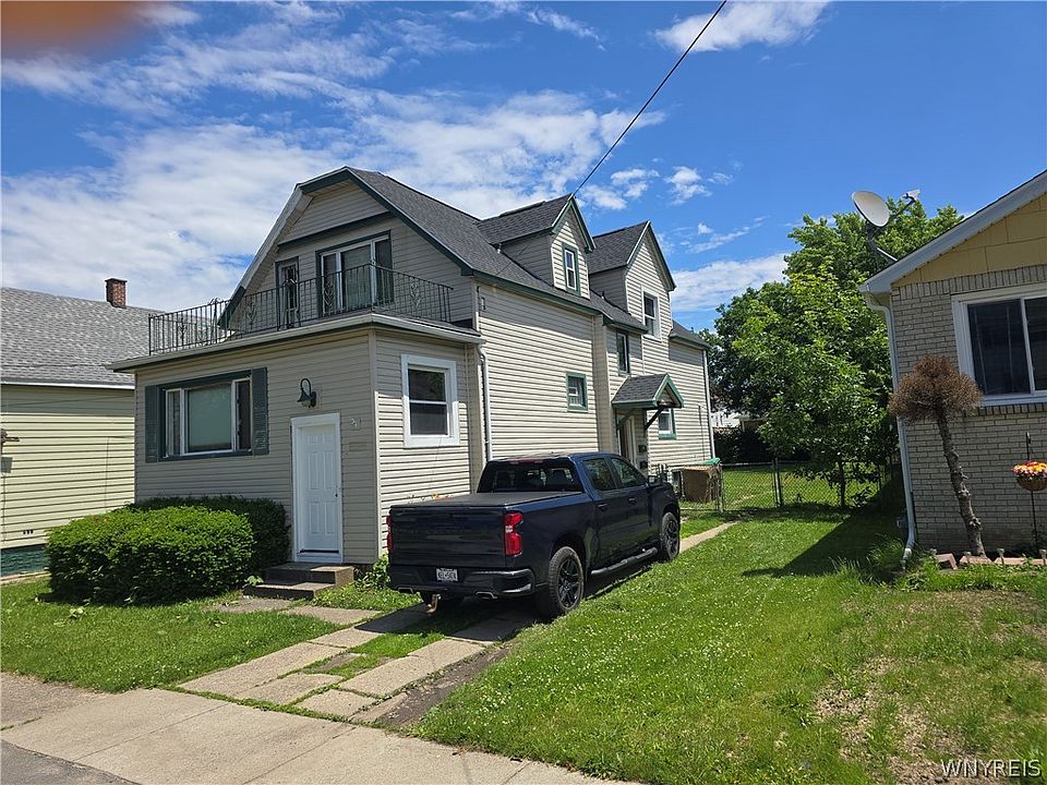 1st image of 139 Reo Ave