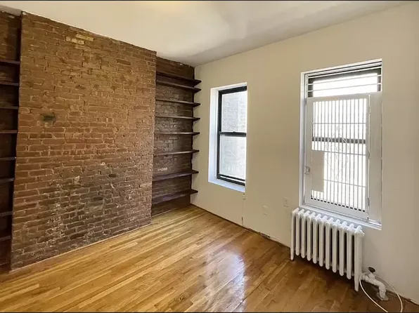 241 West 15th Street image 1 of 1