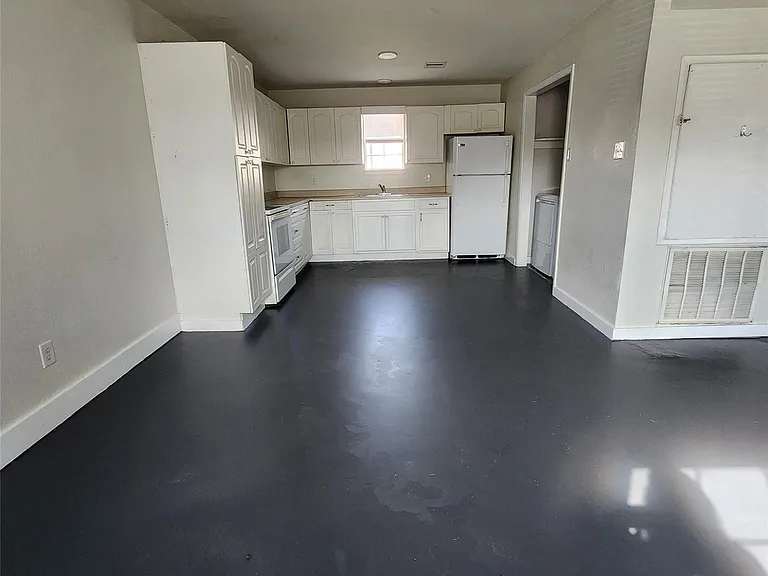 4710 Pelican St #1 — Photo 4