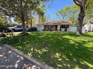 1155 Steamer Ave, Manahawkin, NJ 08050