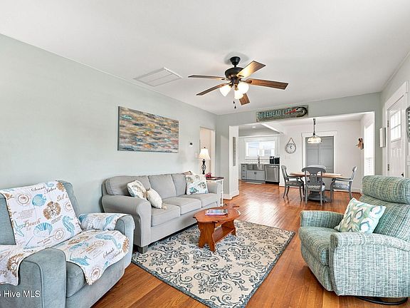 3rd image of 1509 Shepard Street