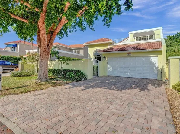 357 Pelican Way, Delray Beach, FL 33483