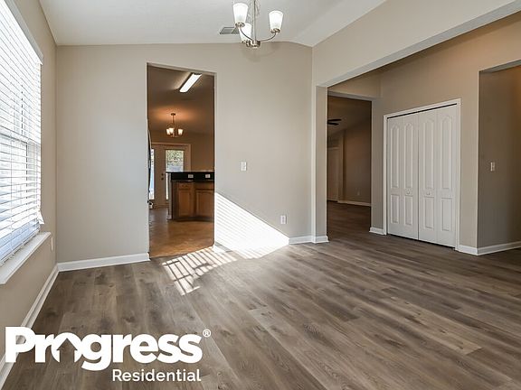 4th image of 12560 White Cedar Trl